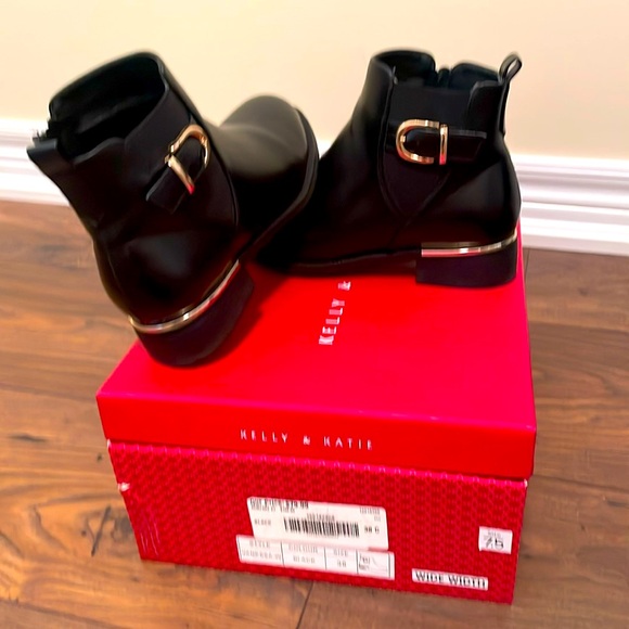 COPY - Ladies short boot size 7.5 wide - Picture 1 of 6